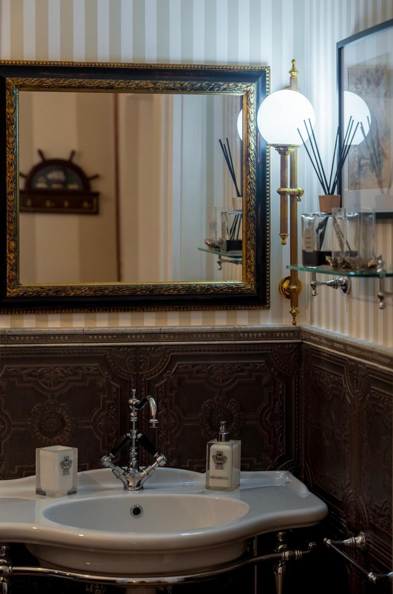 Regal House Anzio Terrazzo Hotel Екстериор снимка