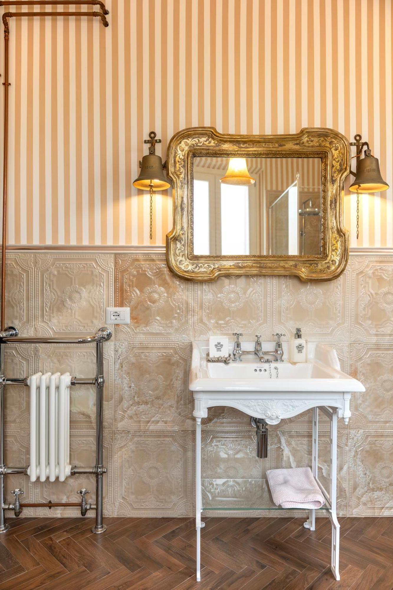 Regal House Anzio Terrazzo Hotel Екстериор снимка